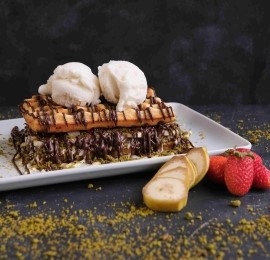 ÇİFT KATLI DONDURMALI WAFFLE